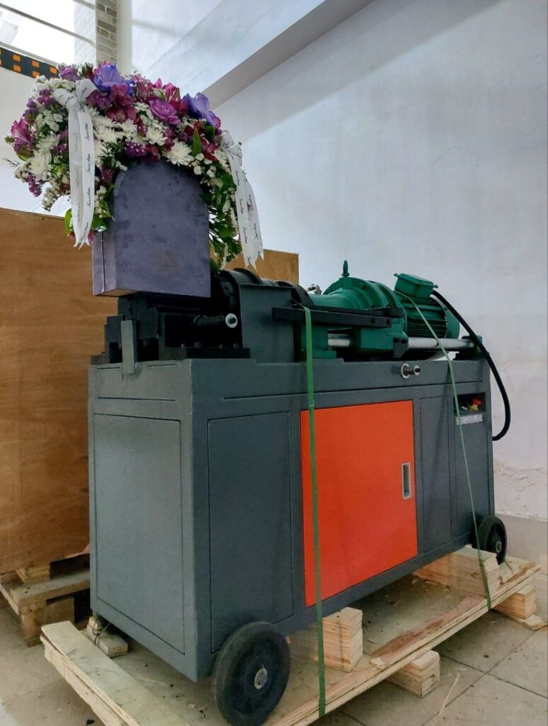 بررسی تخصصی دستگاه رزوهزن میلگرد؛ تجهیزی ضروری برای اتصالات مکانیکی در سازه بررسی تخصصی دستگاه رزوهزن میلگرد؛ تجهیزی ضروری برای اتصالات مکانیکی در سازه